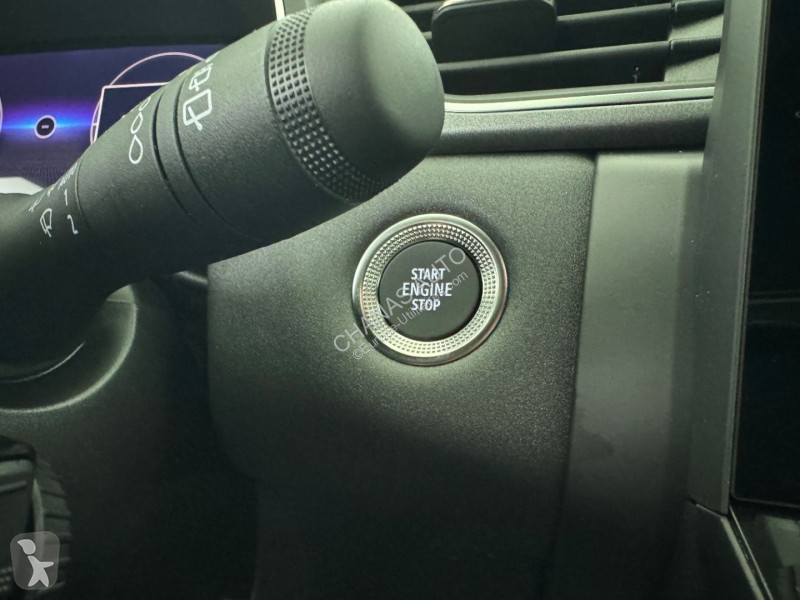 عربة نفعية Renault E-Tech full hybrid 160 ch...