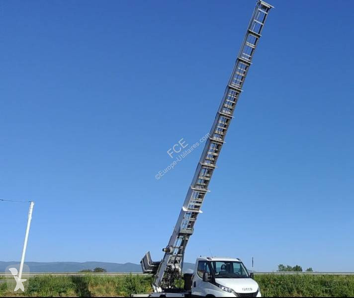 عربة نفعية Iveco
