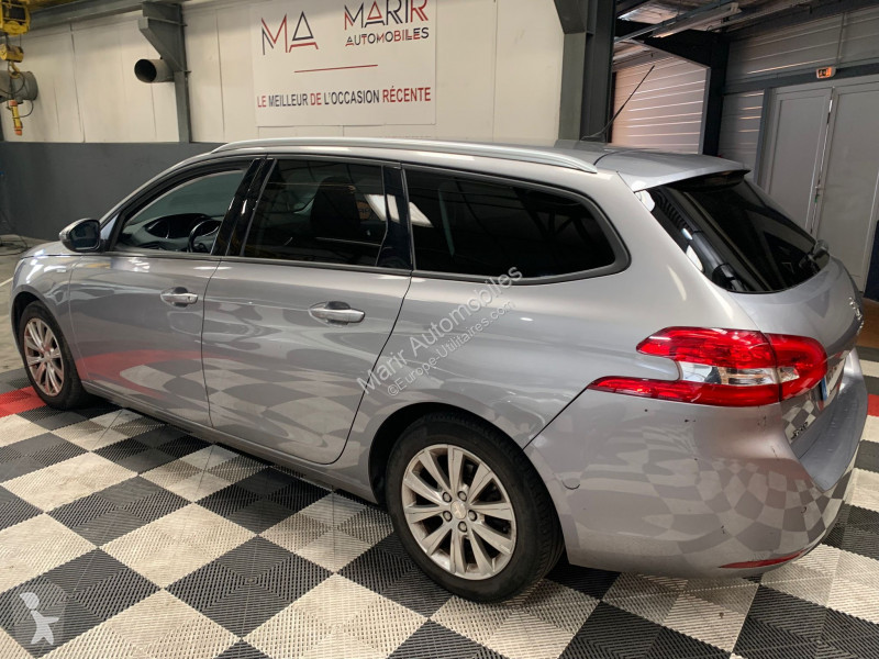 عربة نفعية Peugeot