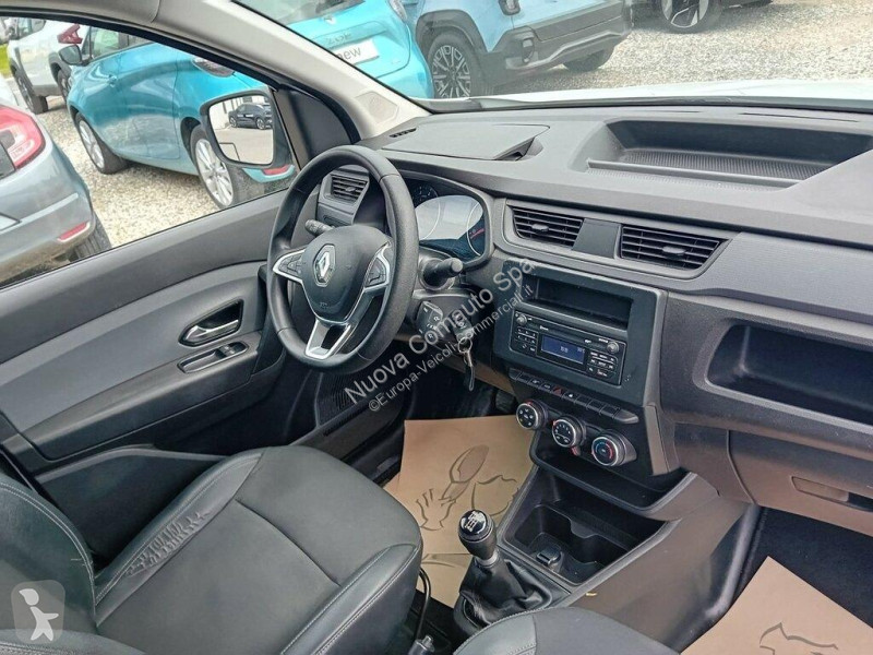 عربة نفعية Renault II