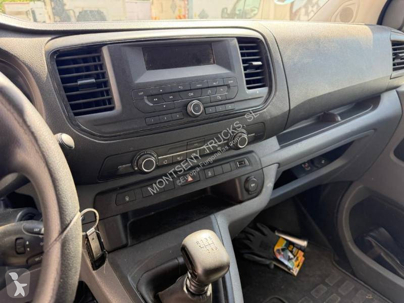 Samochód dostawczy Peugeot