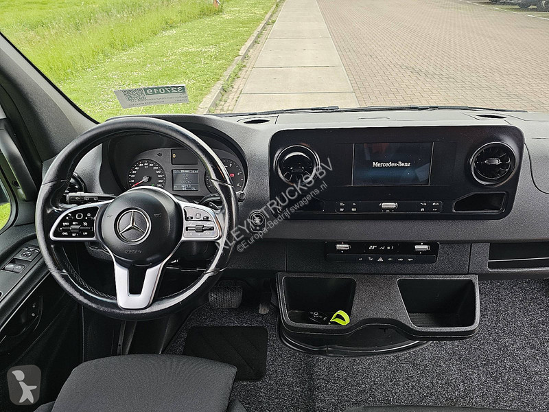 Véhicule utilitaire Mercedes 316 L2H2 Mbux RWD...