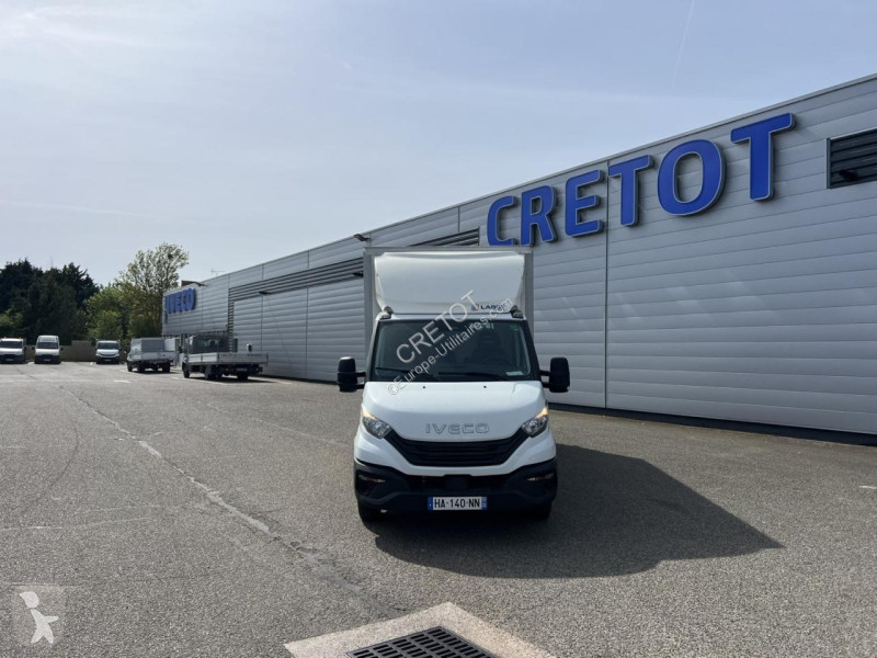Samochód dostawczy Iveco DAILY 35C16 3L Caisse...
