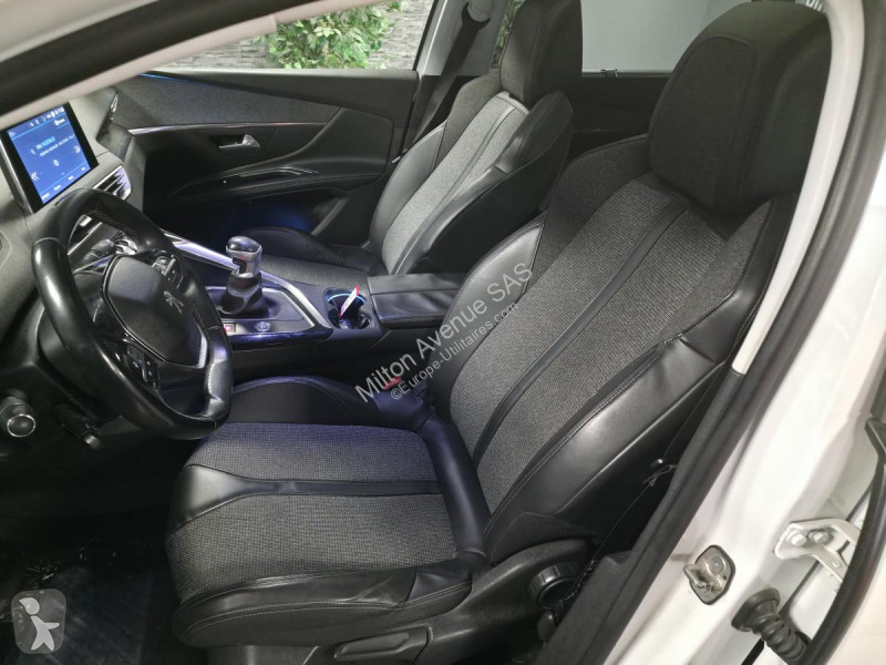 Коммерческий автомобиль Peugeot