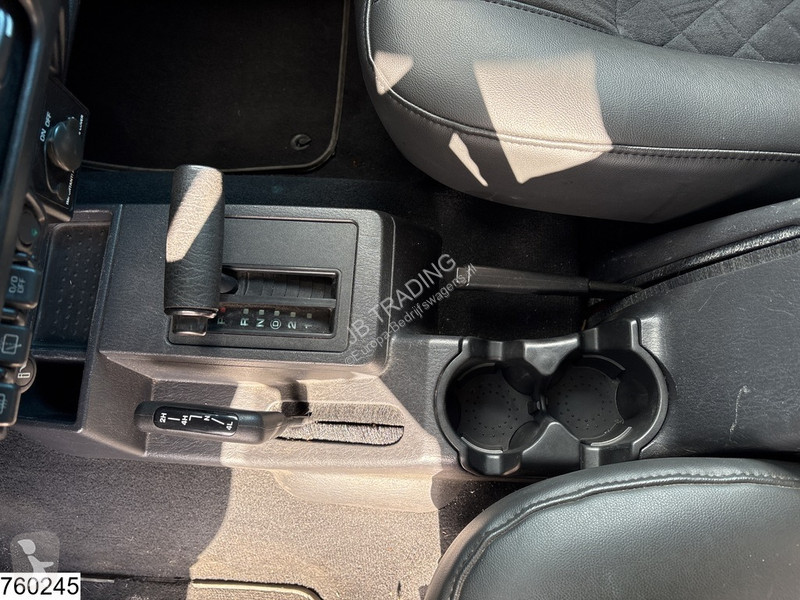Furgoneta Jeep 4x4, Winch, Automatic 4.0i Soft...