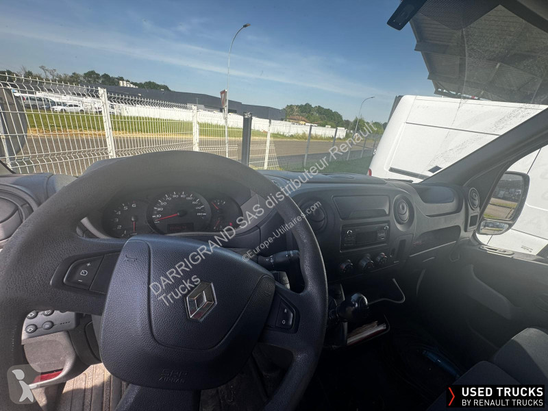 Samochód dostawczy Renault