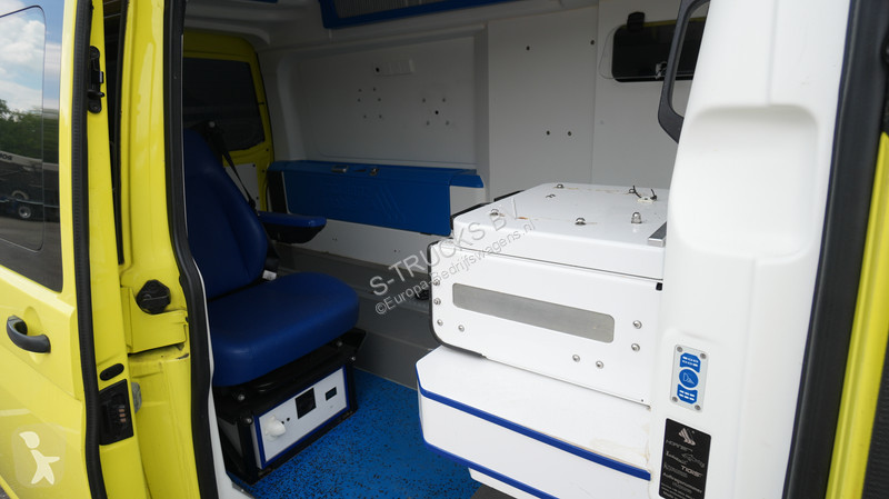 Véhicule utilitaire Volkswagen AMBULANCE MEDIC...