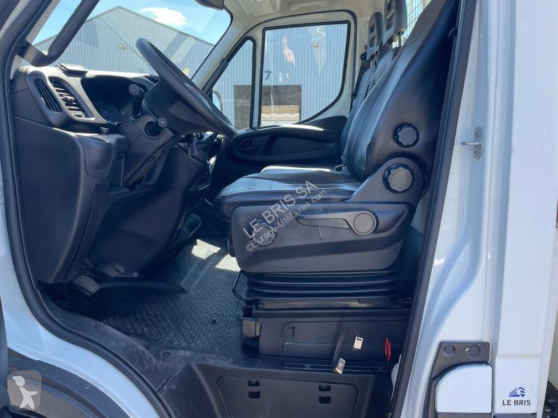 Véhicule utilitaire Iveco  DAILY 35C14