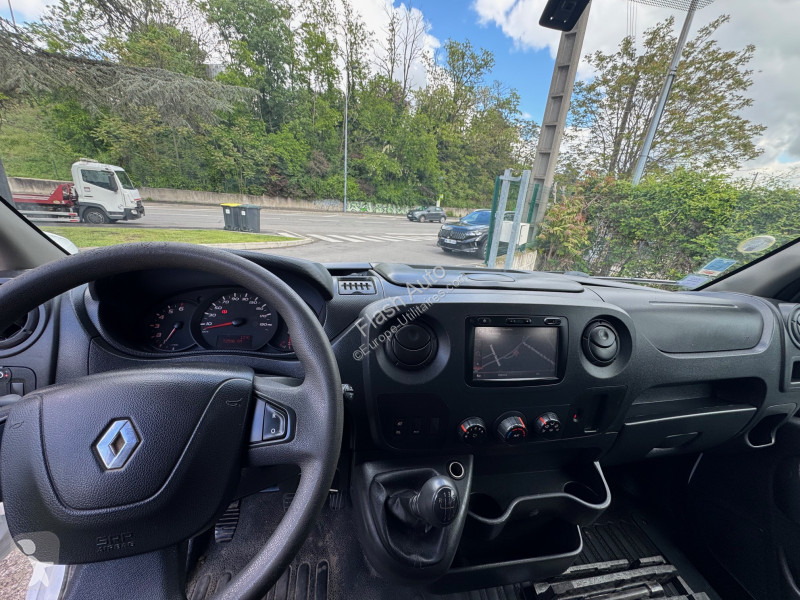 عربة نفعية Renault MASTER III  2.3 DCI 135CH L4...