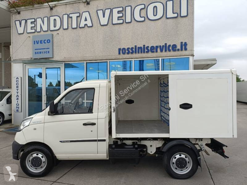 Samochód dostawczy Piaggio