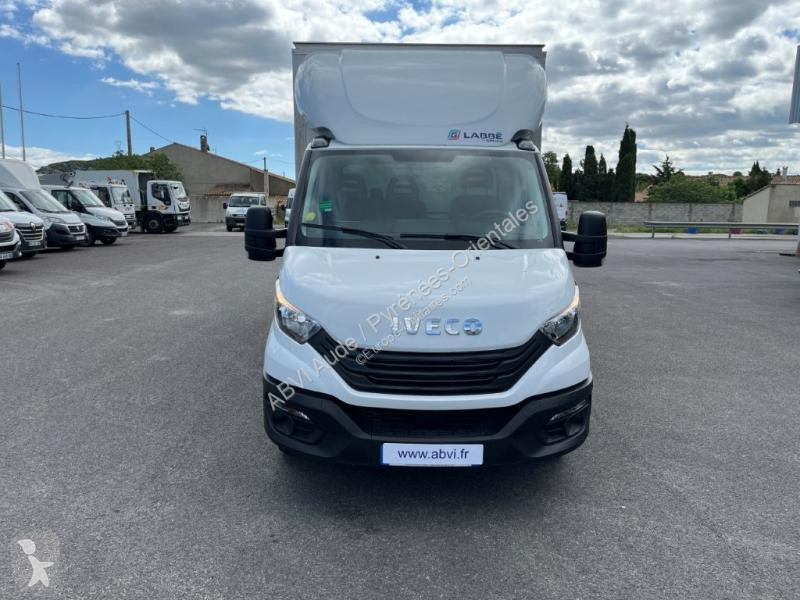 عربة نفعية Iveco 35C16H 3.0 DAILY CAISSE LABBE...