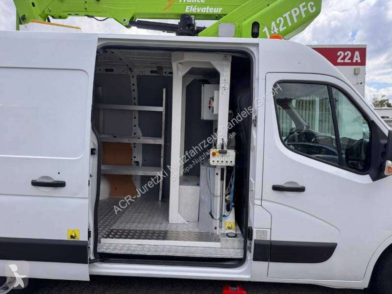 Samochód dostawczy Renault