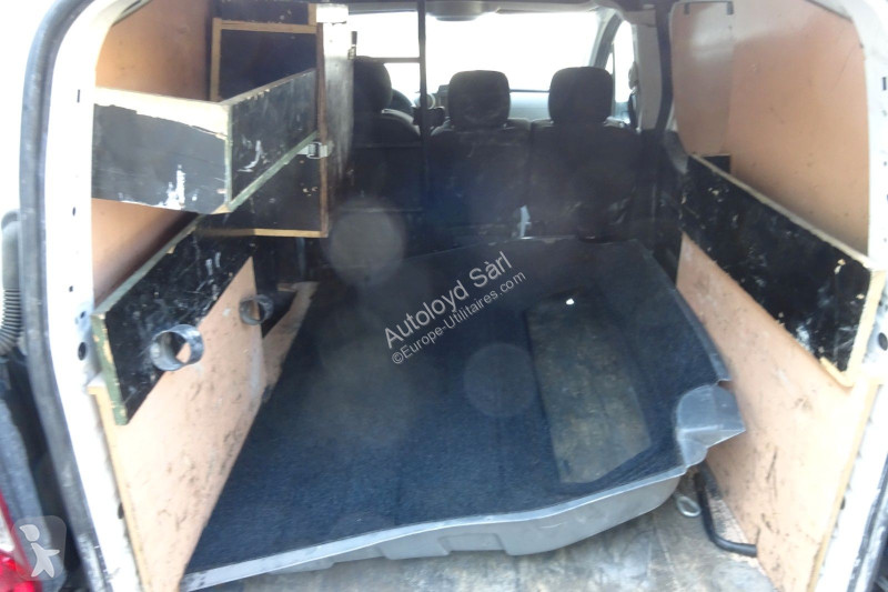 Véhicule utilitaire Peugeot PARTNER 1,6 HDI 100