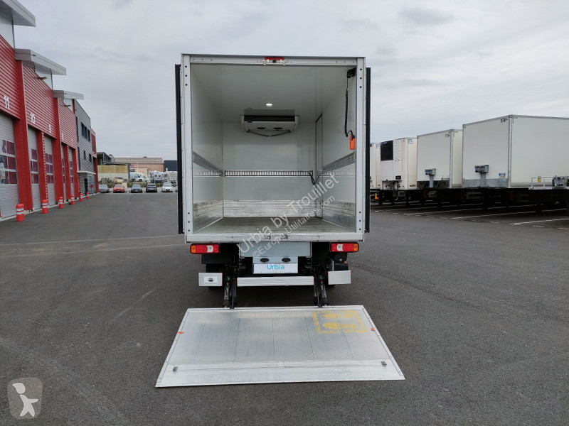 Véhicule utilitaire Iveco FRIGO POSITIF/NEGATIF...