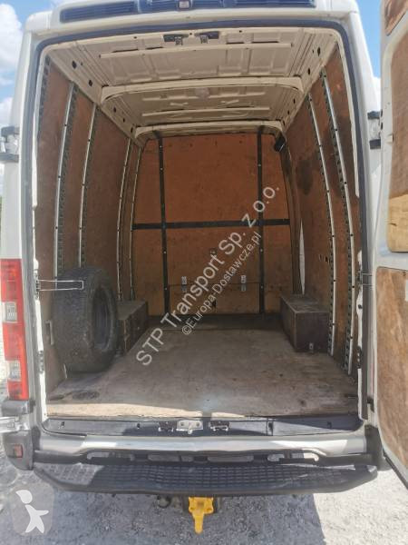 Samochód dostawczy Iveco