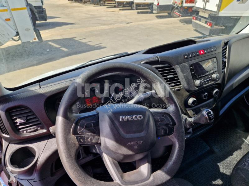 Iveco  DAILY 35S16 16M3 van