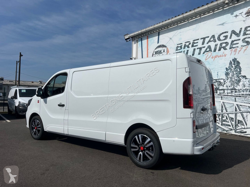 Véhicule utilitaire Renault TRAFIC III FG NEUF:...