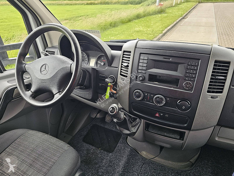 Furgoneta Mercedes 513 ac laadklep EURO6
