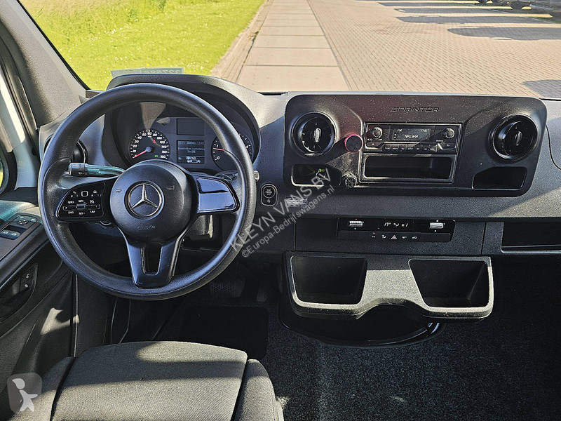 Bedrijfswagen Mercedes 311 L2H2 AUTOMAAT AIRCO