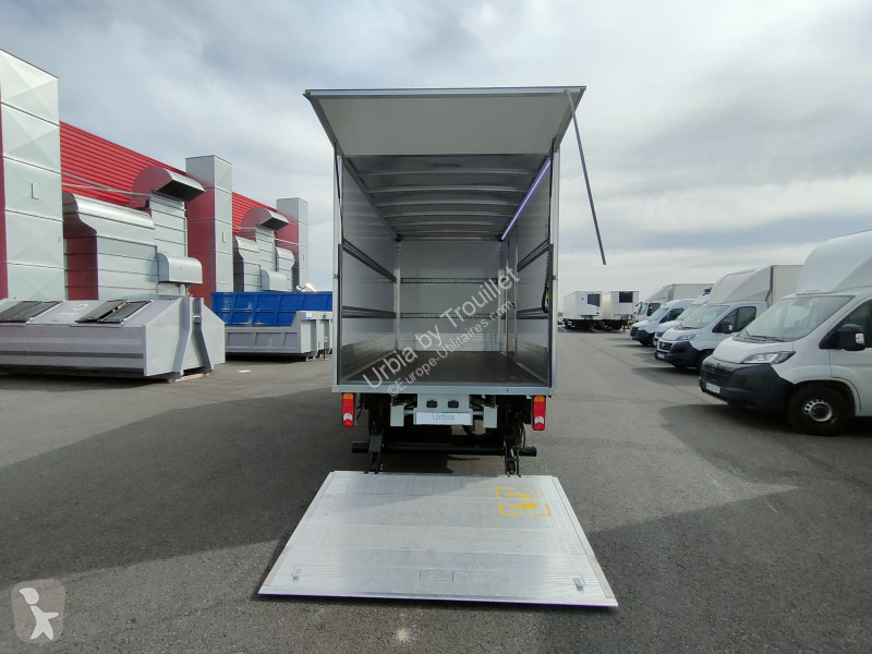 عربة نفعية Mercedes SPRINTER FOURGON