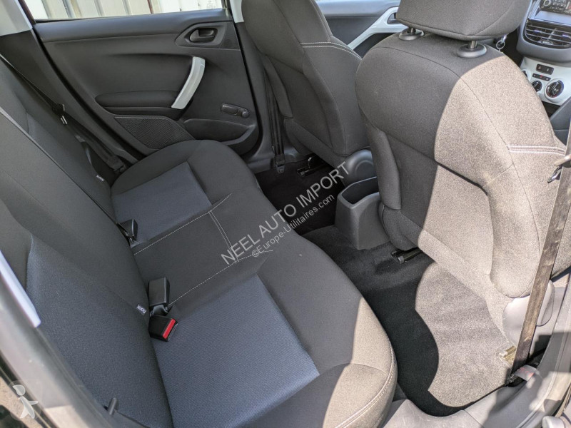 Véhicule utilitaire Peugeot 208 LIKE 1.2I 12V...