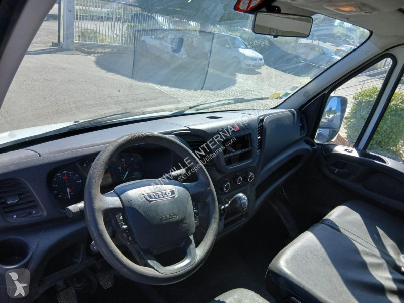 عربة نفعية Iveco 35C13
