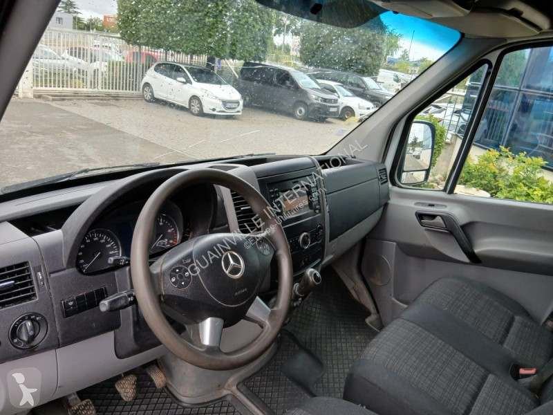 Mercedes 515 CDI van