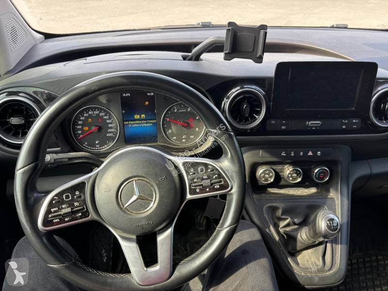 عربة نفعية Mercedes