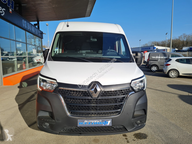 Véhicule utilitaire Renault MASTER III FG F3300...