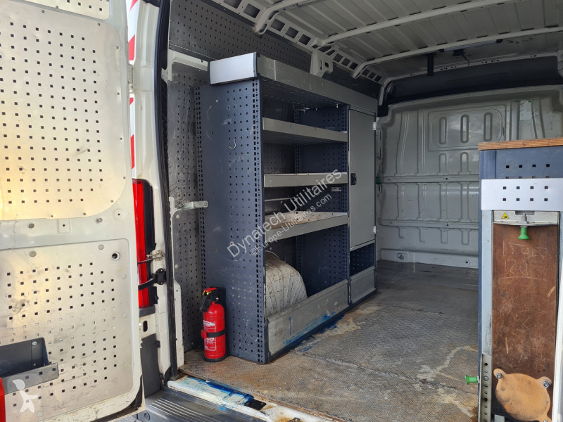 Furgoneta Citroën JUMPER FG 35 L2H2 2.0 BLUEHDI...