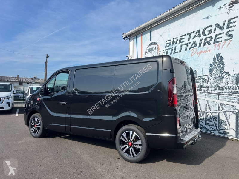 Véhicule utilitaire Renault TRAFIC III FG NEUF:...