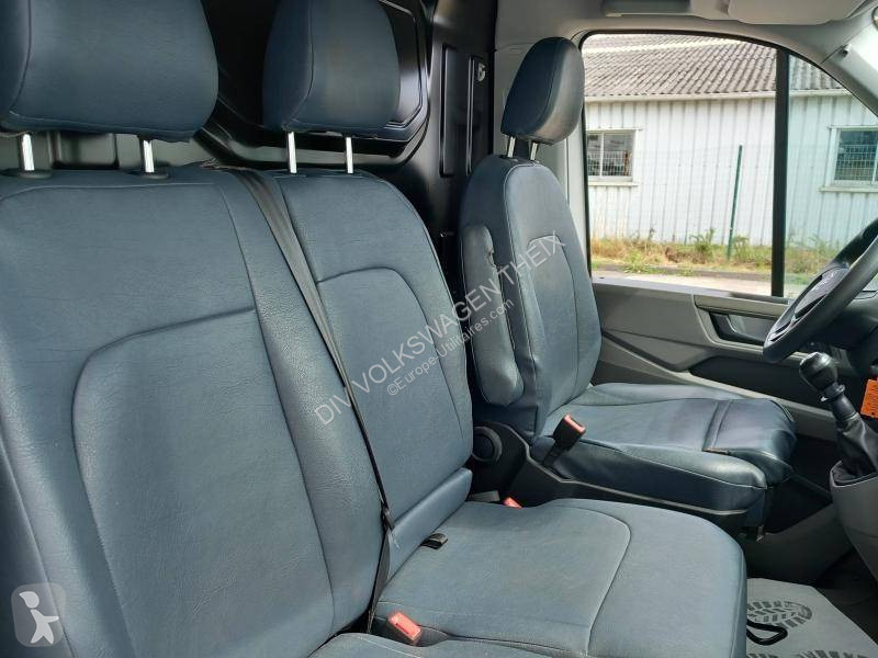 Volkswagen CRAFTER VAN 35 L3H3 2.0 TDI 140 CH van