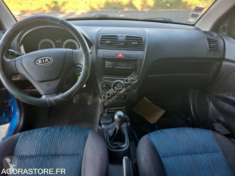Véhicule utilitaire KIA PICANTO