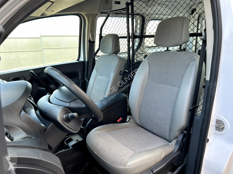 Véhicule utilitaire Renault Maxi Grand Volume...