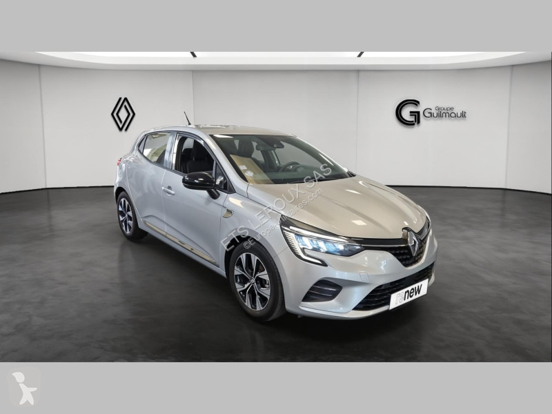 عربة نفعية Renault CLIO V