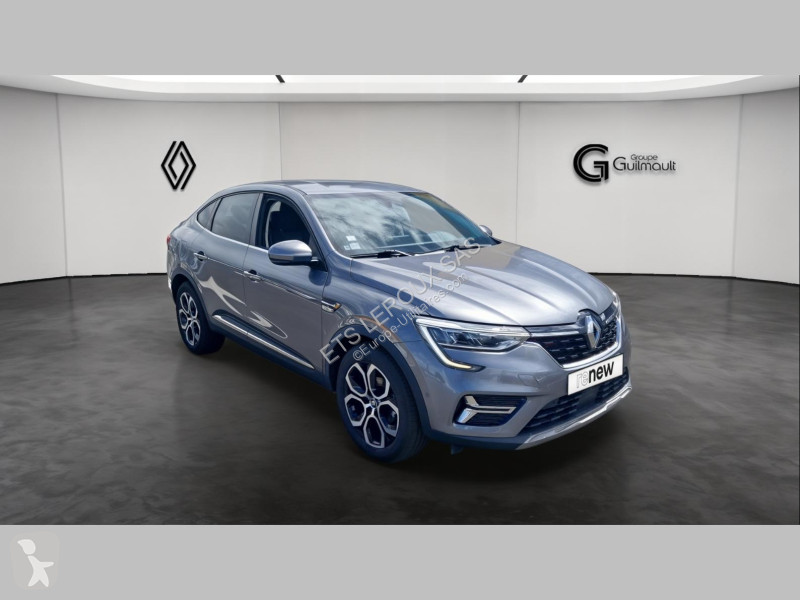 عربة نفعية Renault ARKANA