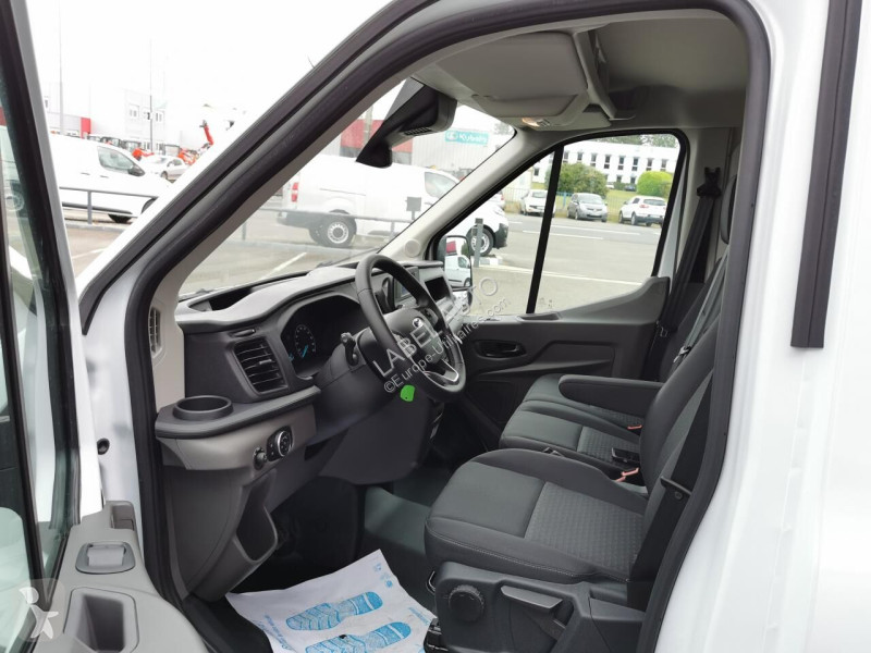 Véhicule utilitaire Ford