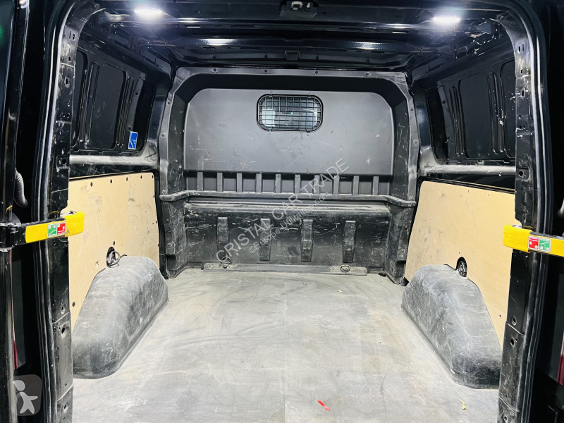 Véhicule utilitaire Ford TRANSIT CUSTOM  320...
