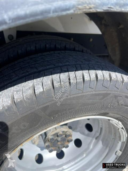 Furgoneta Nissan