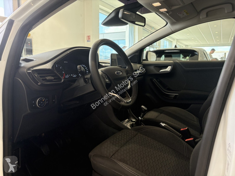 عربة نفعية Ford PUMA 1.5 EcoBlue 120 ch ST-LINE