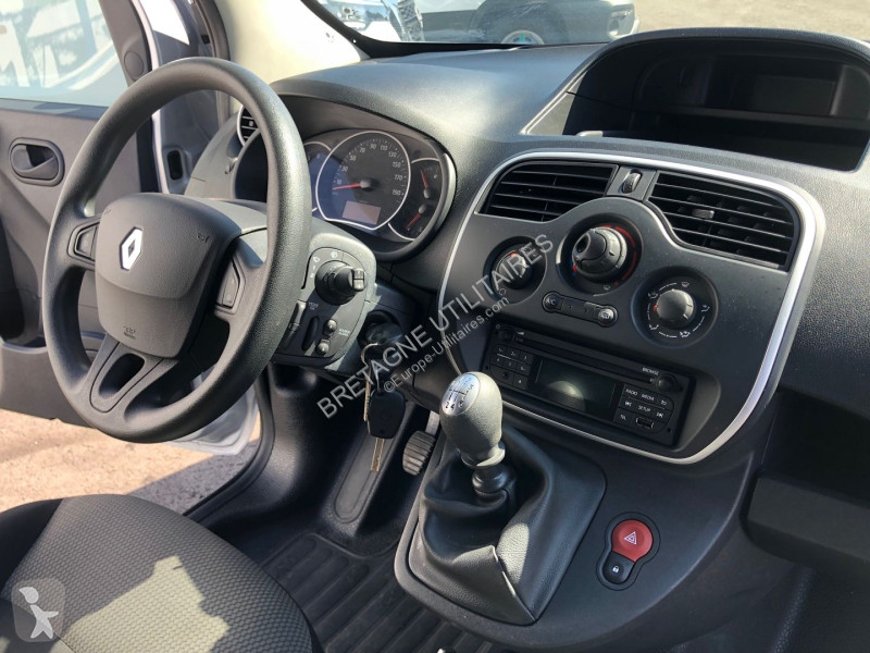 Véhicule utilitaire Renault KANGOO II EXPRESS...