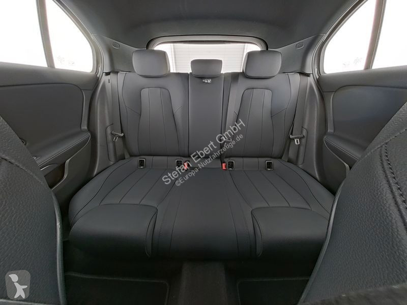 Véhicule utilitaire Mercedes A 180 Progressive...
