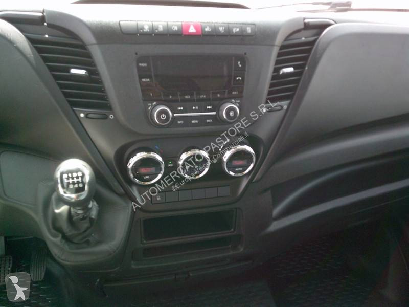 عربة نفعية Iveco