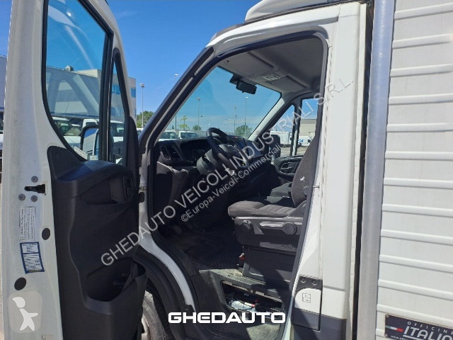 Veicolo commerciale Iveco Daily 35C14H BOX +...