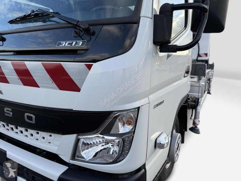 Samochód dostawczy Mitsubishi Fuso 3C13 Nacelle...