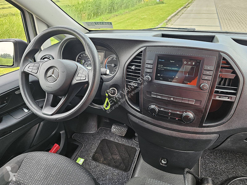Véhicule utilitaire Mercedes 66Kwh Wltp 292 kms
