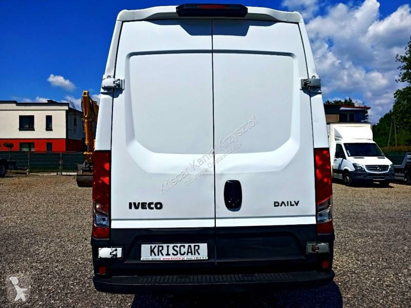 Лекотоварен автомобил Iveco