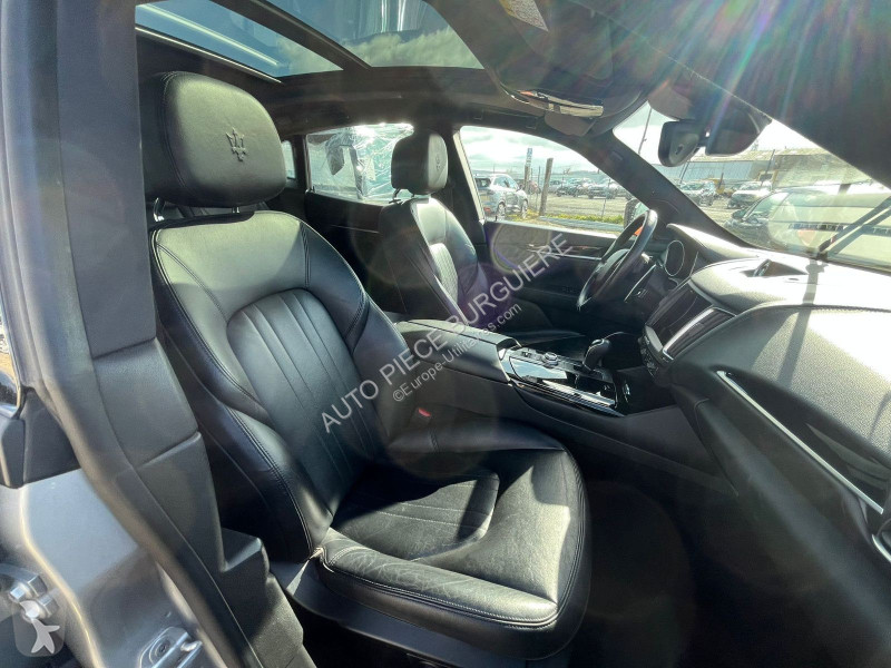 Samochód dostawczy Maserati 3.0D V6 275 / EH922