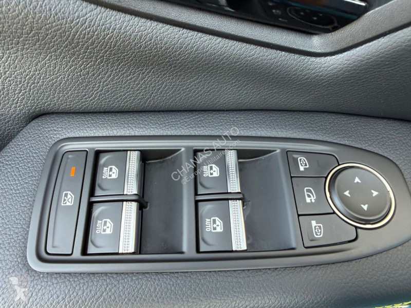 Véhicule utilitaire Renault E-tech 220 ch Techno