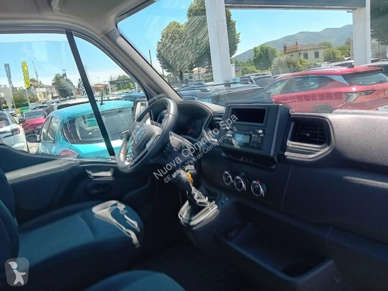 Renault III 2019 Transporter